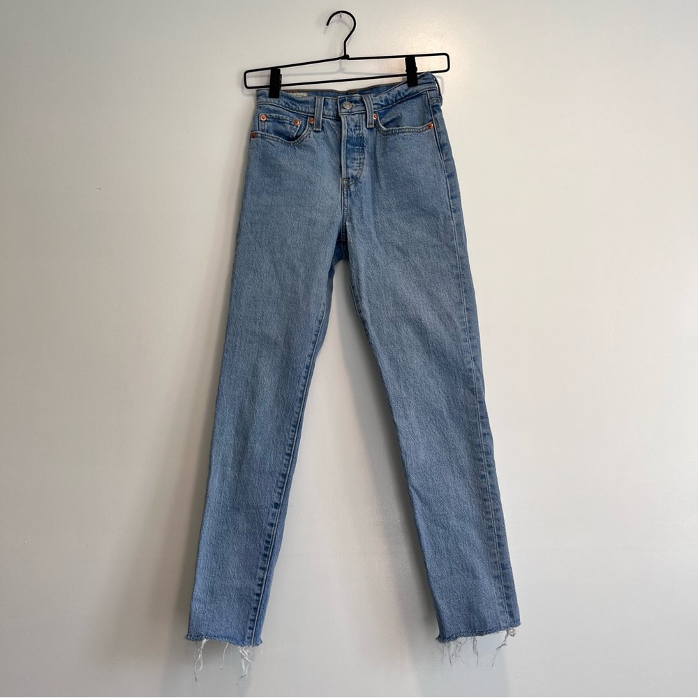 Levi’s Wedgie Distressed Straight Leg High Rise Button Jeans Women’s Size 24